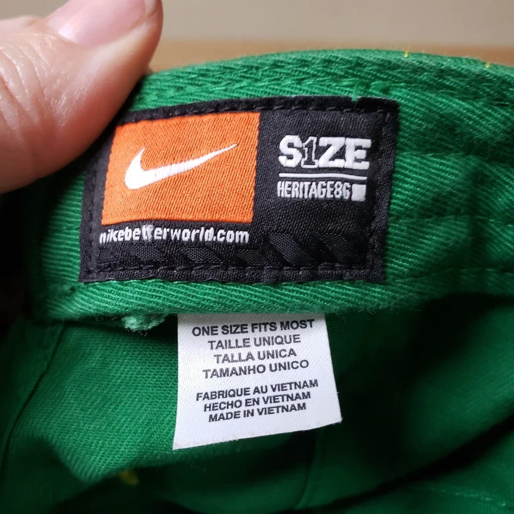 Nike Heritage One Size Adjustable Buckle Oregon Ducks‎ Hat Green Yellow Cap